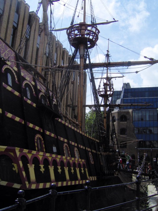 Golden Hinde