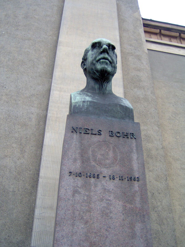 Niels Bohr